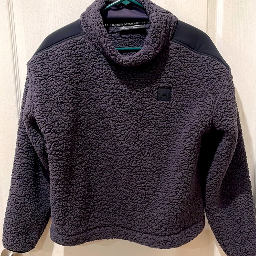 Under Armour fleece pullover